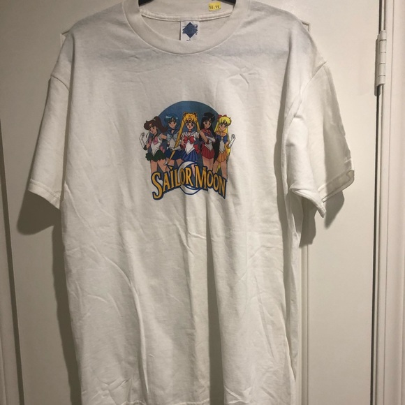 super sports Tops - Rare auth vintage 1998 sailor moon tee sz: L